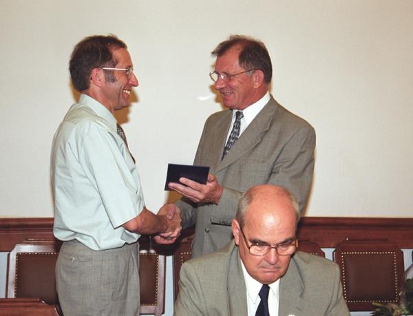Medal KF 2002 5.jpg